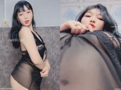 Clip Sex Thiên Ý Vú Siêu To Khoe Hàng Cực Dâm Trước Camera